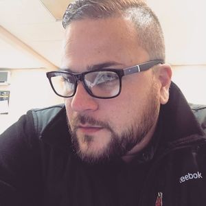 Meet your Posher, Efrain